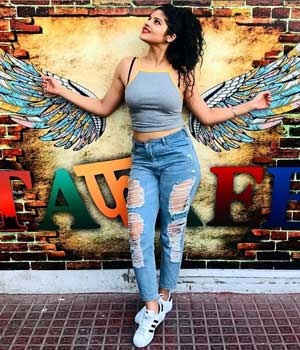 Amita Bhatt Air Hostess escorts girl in Mumbai